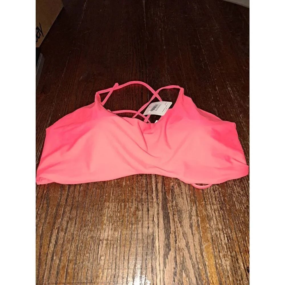 New 2X Fabletics NOA Scoop Neck Pink Bikini Top Swimsuit Bathing Suit Swimwear